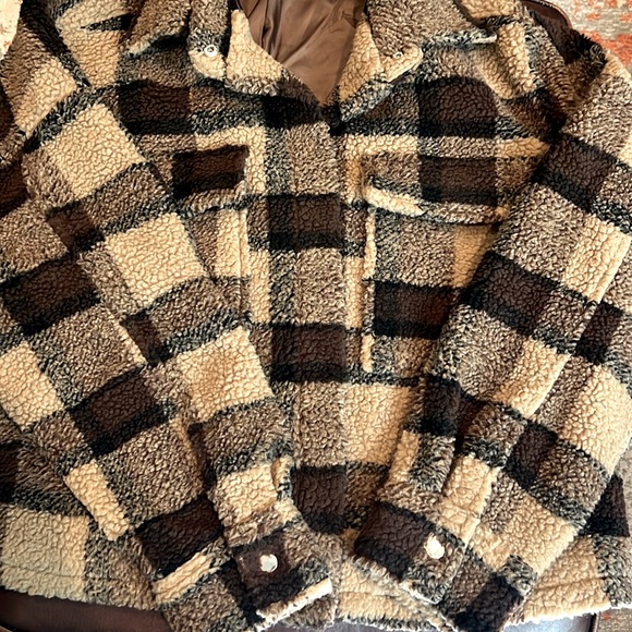 Pretty Little Thing PLUS | Size 12 | Brown - Picture 4 of 14